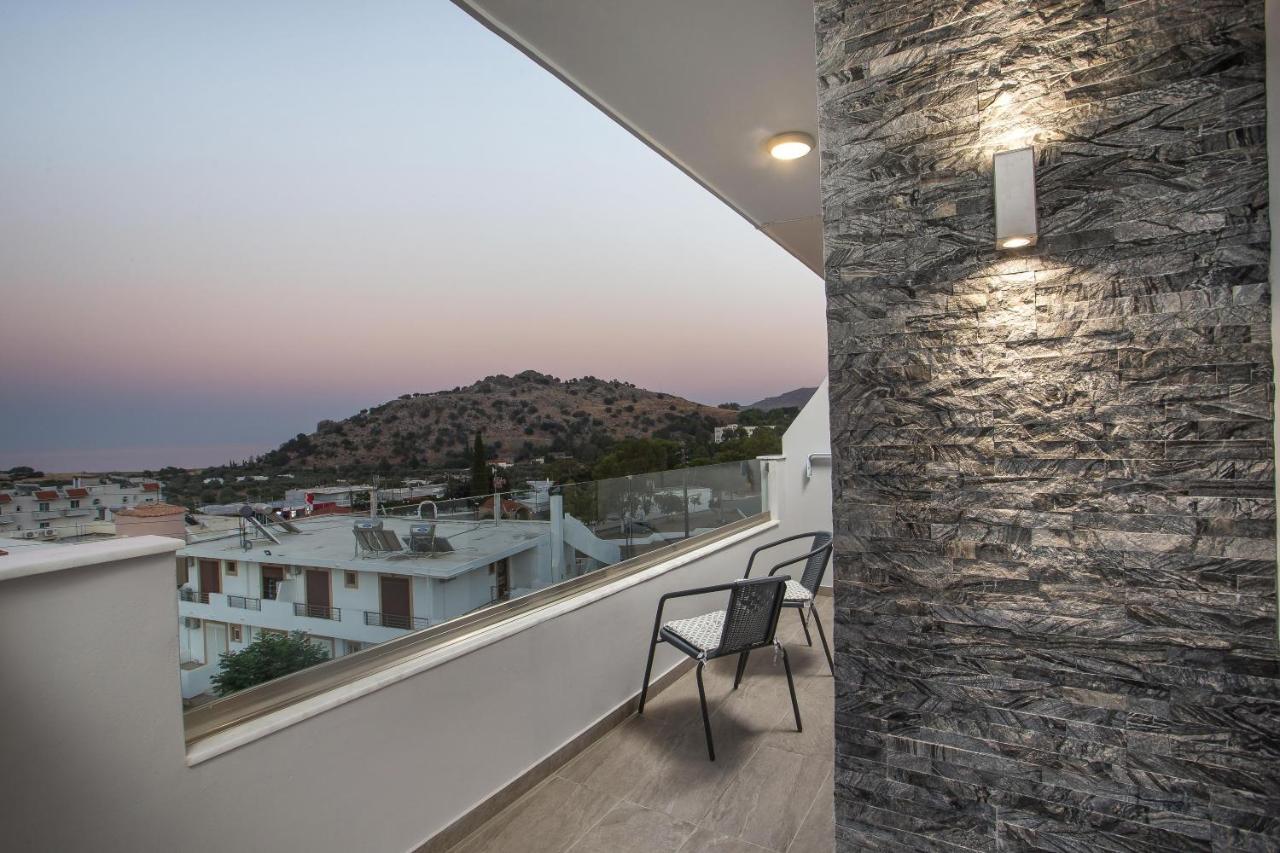 Sea View House *
